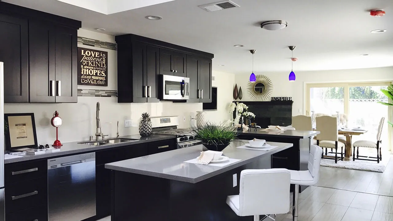 Kitchen remodeling in Oshtemo MI with modern cabinets