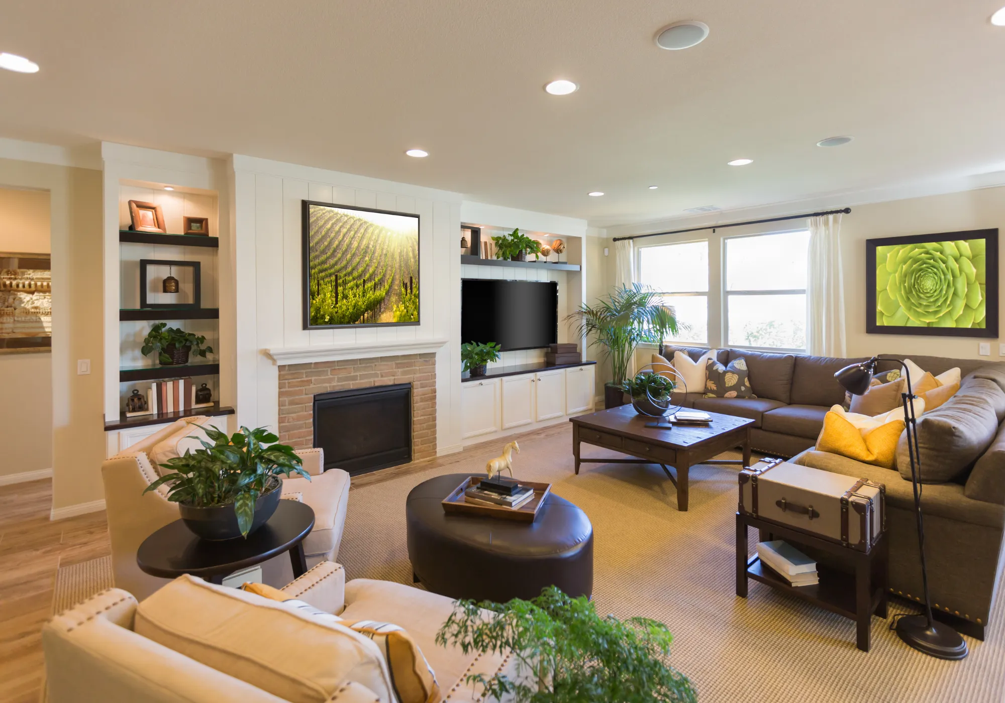 Open concept living room Remodeling : Character Interiors