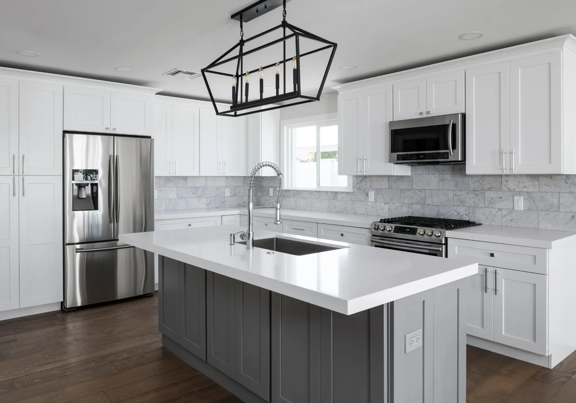 Kitchen remodeling in Vicksburg MI with modern cabinets